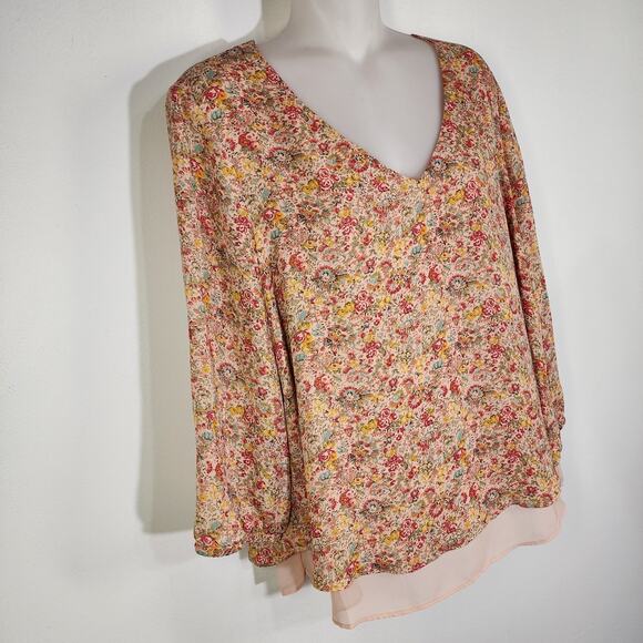 Lauren Conrad Women Blouse Large Layered Chiffon Boho Lace Back Top V Neck Ditsy - Picture 4 of 12